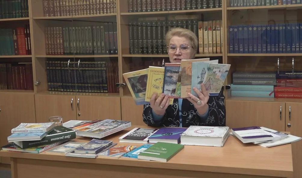 Саамская литература из фонда библиотеки в видеообзоре от Виктории Борисовны Бакулы